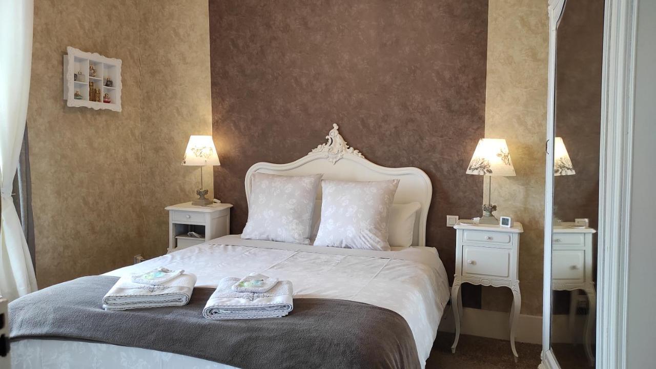 La Clef Dort Bed and Breakfast Beauchamps  Exteriör bild